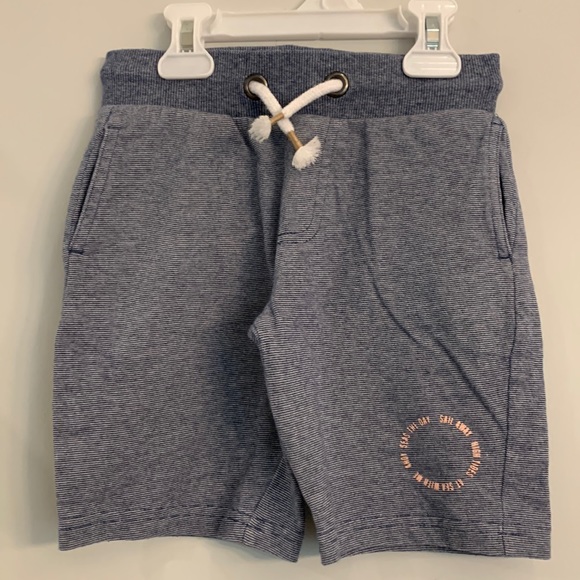 Bundle of Boys Shorts Size 4-5 - Picture 7 of 12